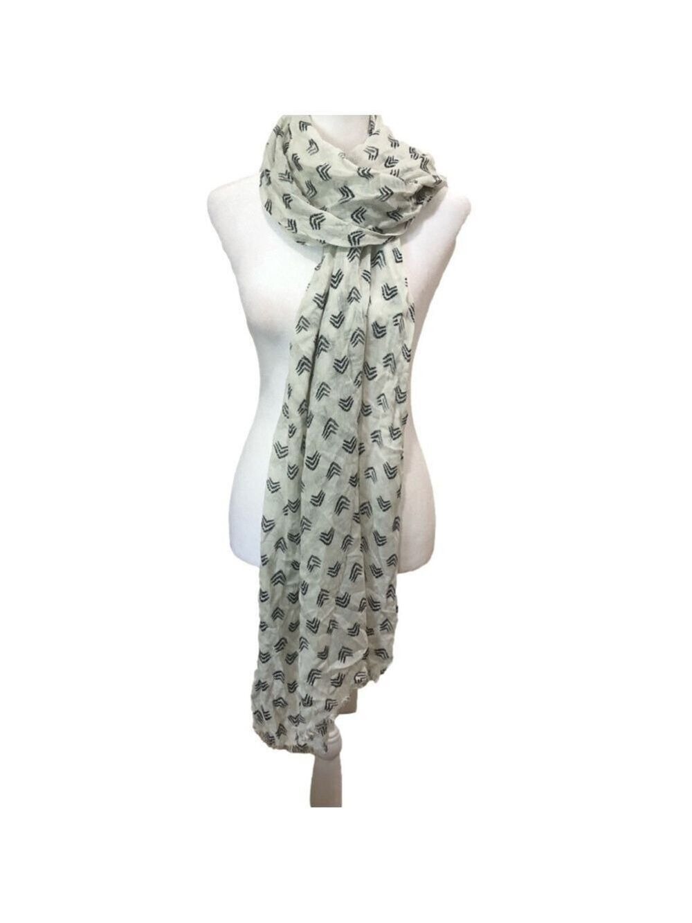 GARNET Hill wrap/scarf. Ivory background with black/gray chevron print.  72”x29”